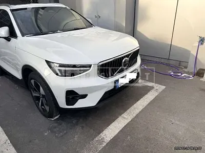 Photo 1 of 15: 2025 Volvo XC40 B4 AWD, VIN YV1XZK922S2558003 — Korean insurance auction