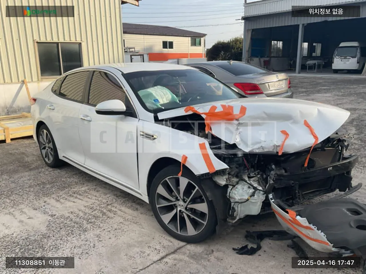 Photo 2 of 13: 2015 Kia K5, VIN KNAGX411BGA021229 — Korean insurance auction