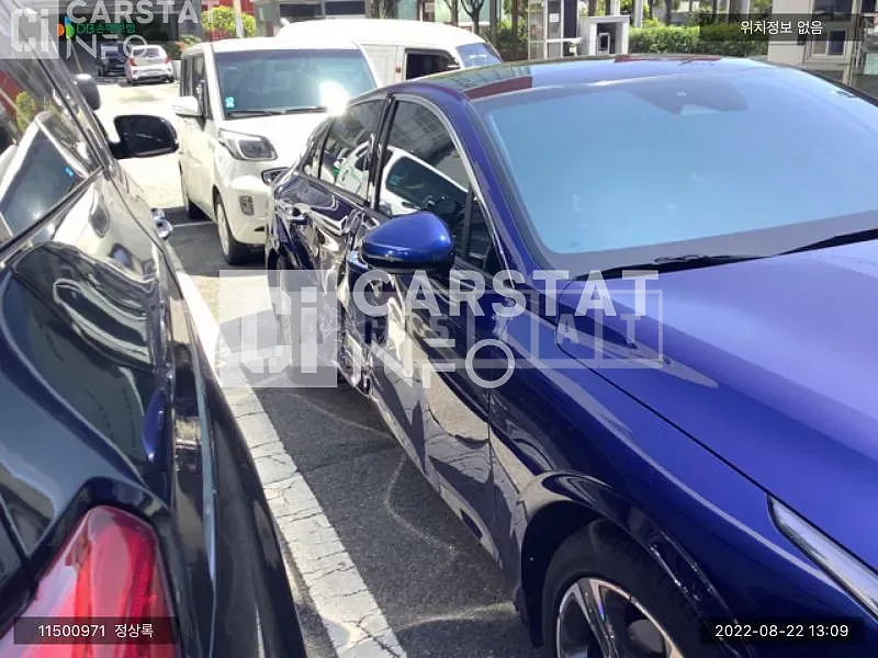 Photo 2 of 16: 2021 Kia K5, VIN KNAG3412BNA160195 — Korean insurance auction