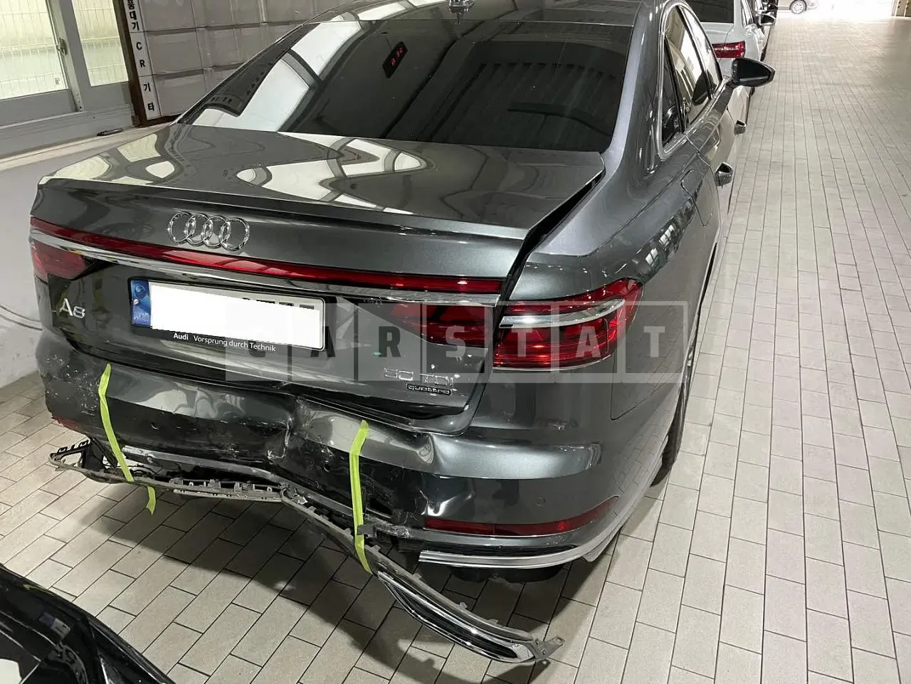 Photo 2 of 10: 2021 Audi A8 50 TDI quattro, VIN WAUZZZF85MN001102 — Korean insurance auction