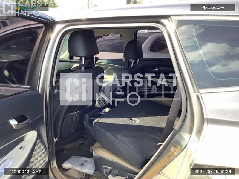 Photo 2 of 5: 2019 Hyundai Santa Fe, VIN KMHS281BBKU158394 — Korean insurance auction