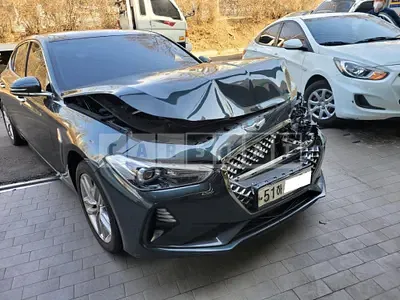 Photo 1 of 14: 2018 Genesis G70, VIN KMTG441BDJU009646 — Korean insurance auction