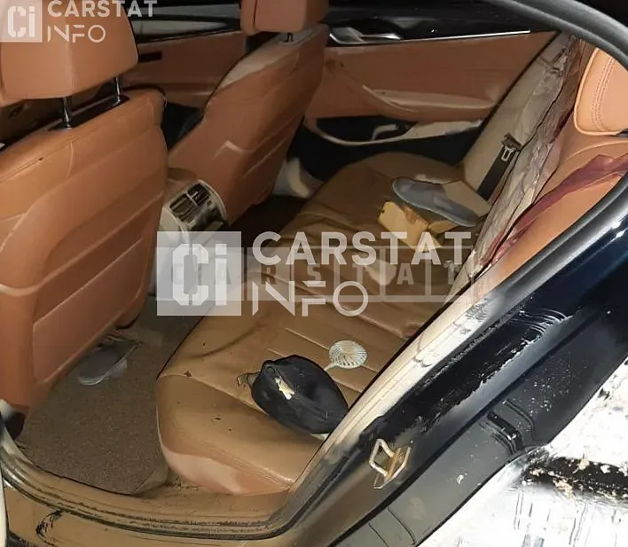 Photo 3 of 3: 2022 BMW Calm 520i — Korean insurance auction