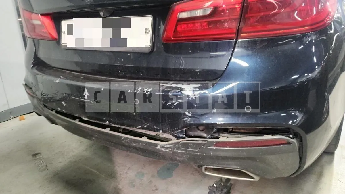 Photo 2 of 11: 2017 BMW 520d — Korean insurance auction