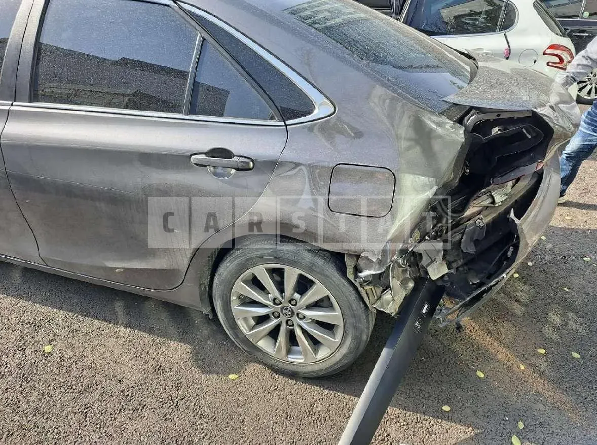 Photo 2 of 5: 2016 Toyota Camry — Korean insurance auction