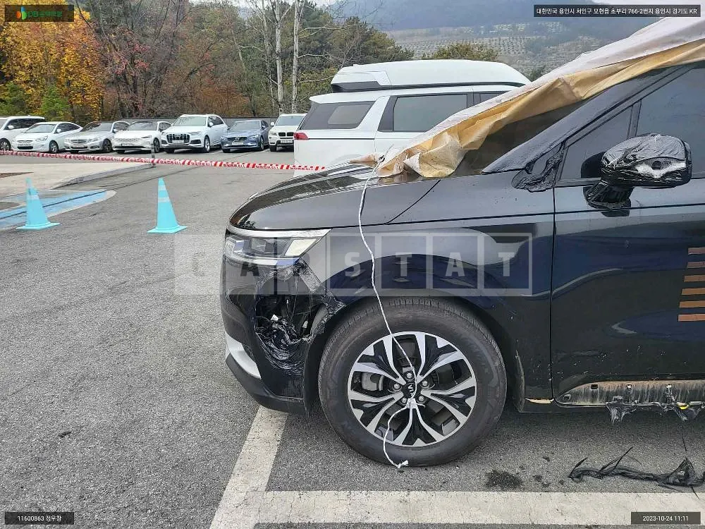 Photo 2 of 11: 2020 Kia Carnival, VIN KNANB81BBMS020170 — Korean insurance auction