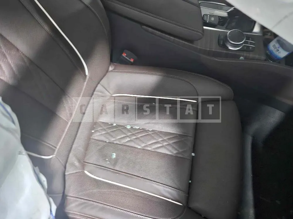 Photo 2 of 30: 2020 BMW 520d xDrive M Sport, VIN WBAJF5104LCE13895 — Korean insurance auction