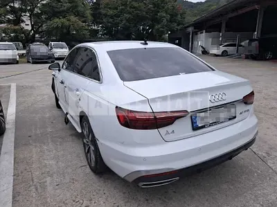 Photo 1 of 15: 2023 Audi A4 40 TFSI — Korean insurance auction