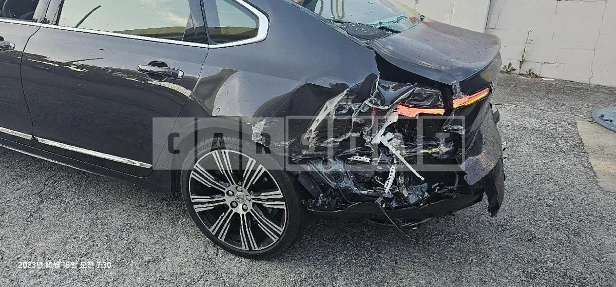 Photo 2 of 15: 2022 Volvo S90B6 AWD, VIN LVYPT062CNP278541 — Korean insurance auction