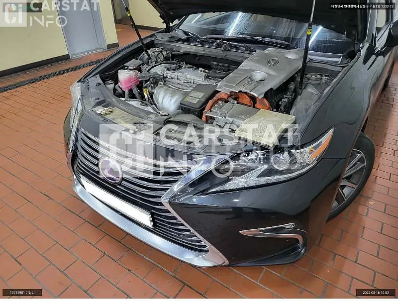 Photo 2 of 12: 2016 Lexus ES300h, VIN JTHBW1GG5G2129171 — Korean insurance auction