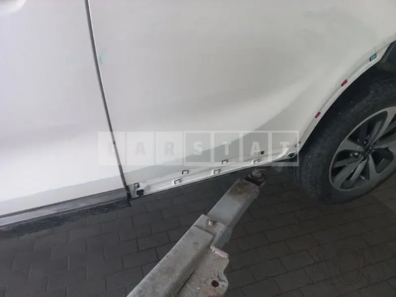 Photo 2 of 21: 2019 Kia Sorento, VIN KNAPF81ABLA555522 — Korean insurance auction