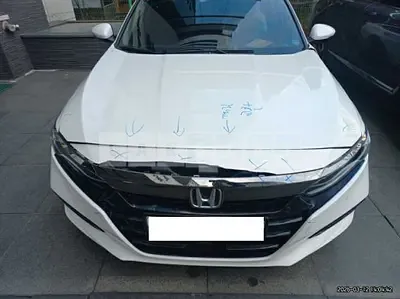 Photo 1 of 25: 2018 Honda Accord 2.0T — Korean insurance auction