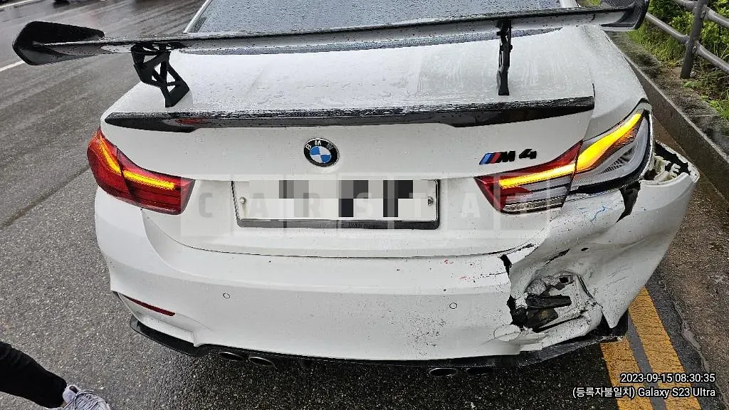 Photo 2 of 19: 2015 BMW M4 Coupe — Korean insurance auction