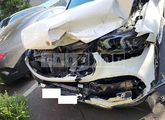 Photo 2 of 35: 2019 Mercedes-Benz GLE300d 4Matic, VIN WDCFB1KB9KA038469 — Korean insurance auction