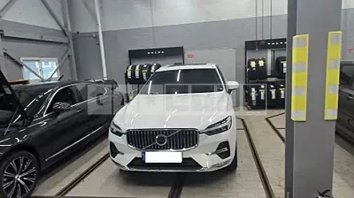 Photo 1 of 19: 2024 Volvo XC60 B5 AWD — Korean insurance auction
