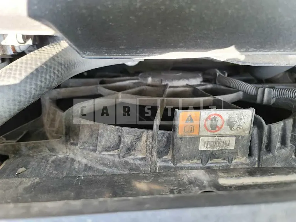 Photo 2 of 13: 2015 Kia Carnival, VIN KNAMC81ABFS035815 — Korean insurance auction
