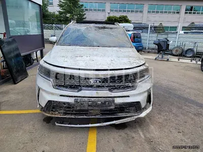 Photo 1 of 23: 2021 Kia Sorento, VIN KNARM81GBMA012637 — Korean insurance auction