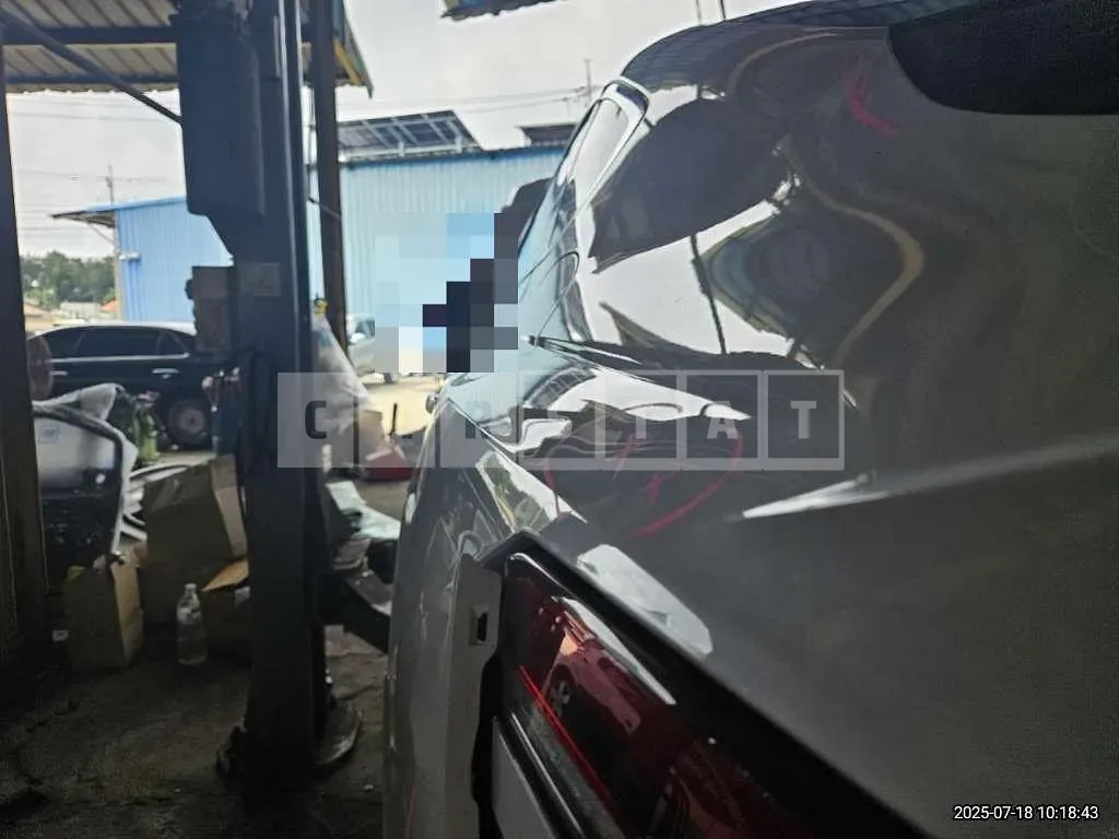 Photo 2 of 29: 2023 Genesis G80 2.5T — Korean insurance auction