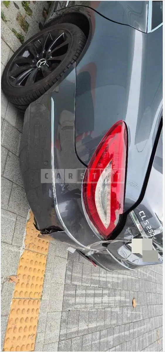 Photo 2 of 15: 2016 Mercedes-Benz CLS250 d 4Matic — Korean insurance auction