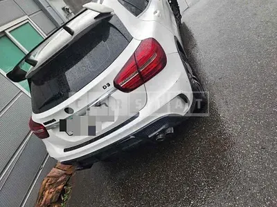 Photo 1 of 19: 2018 Mercedes-Benz GLA220 — Korean insurance auction