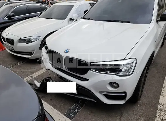 Photo 2 of 50: 2017 BMW X4 xDrive 20d, VIN WBAXX1108H0T39872 — Korean insurance auction