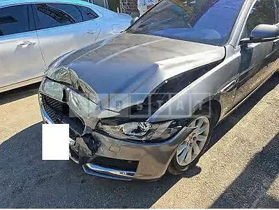 Photo 1 of 7: 2017 Jaguar XF 20d — Korean insurance auction