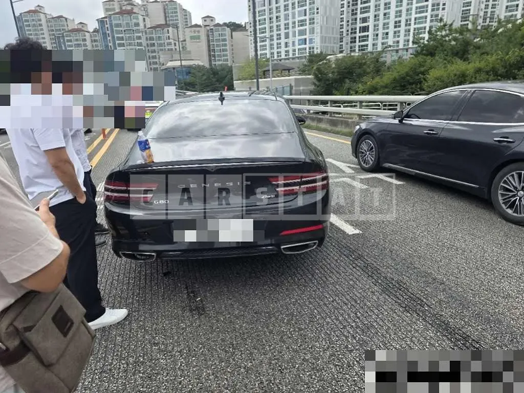 Photo 2 of 25: 2020 Genesis G80 AWD — Korean insurance auction