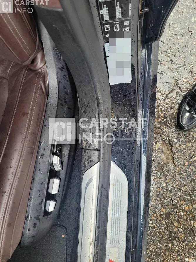 Photo 2 of 9: 2017 BMW Calm 740Li xDrive — Korean insurance auction