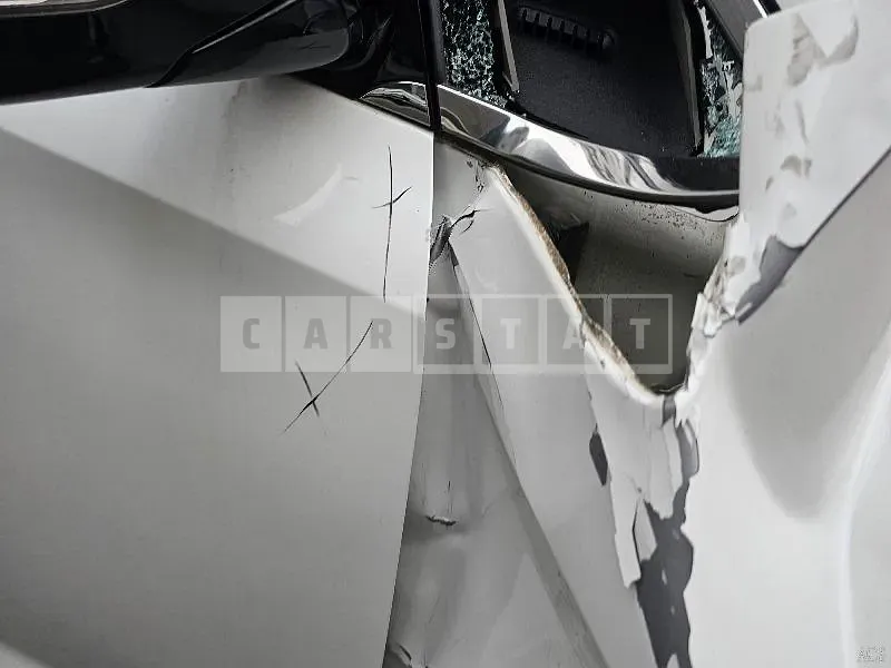 Photo 2 of 40: 2019 Kia Carnival — Korean insurance auction