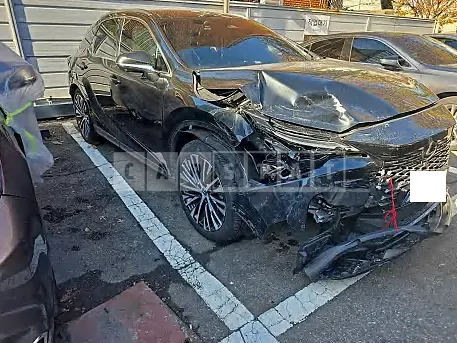 Photo 2 of 15: 2024 Lexus RX450h+ — Korean insurance auction