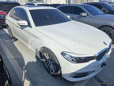 Photo 1 of 24: 2018 BMW 520i — Korean insurance auction