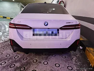 Photo 1 of 37: 2023 BMW i5 eDrive40 — Korean insurance auction
