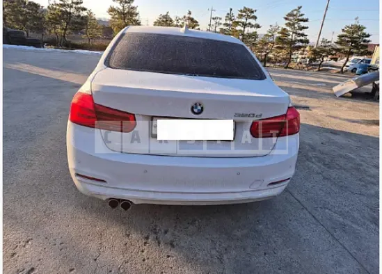 Photo 2 of 10: 2018 BMW 320d — Korean insurance auction