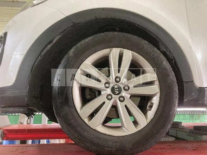 Photo 2 of 31: 2017 Kia Sportage — Korean insurance auction