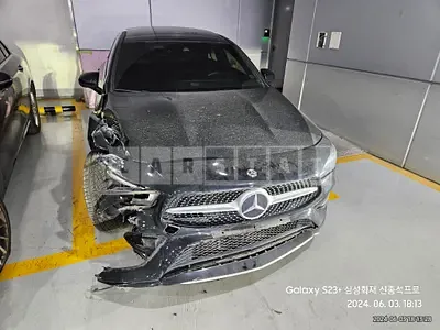Photo 1 of 35: 2021 Mercedes-Benz CLA250 4Matic — Korean insurance auction