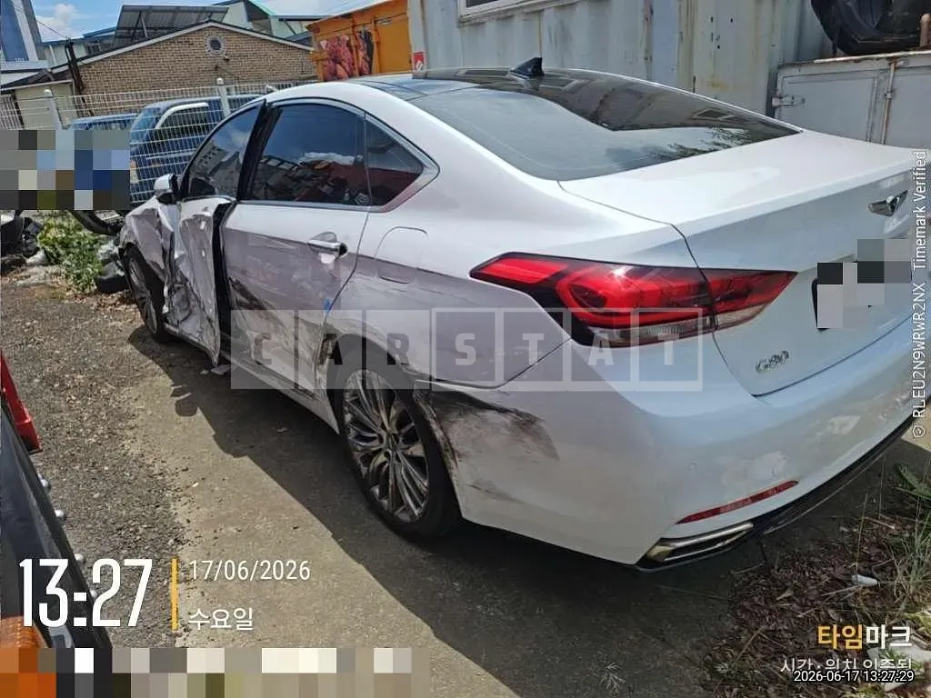 Photo 2 of 10: 2016 Genesis G80 — Korean insurance auction