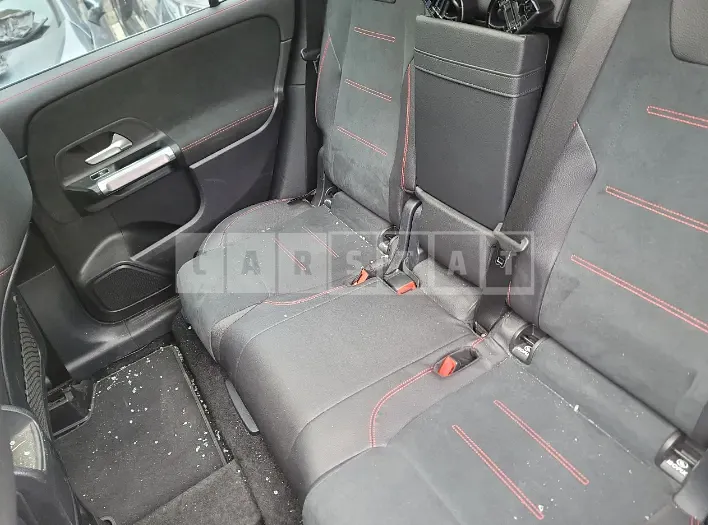 Photo 2 of 15: 2021 Mercedes-Benz GLB250 4Matic, VIN W1N4M4HB8MW086334 — Korean insurance auction