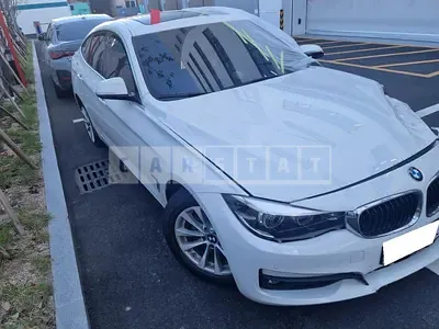 Photo 1 of 24: 2020 BMW 320d, VIN WBA8T3103LCD23116 — Korean insurance auction