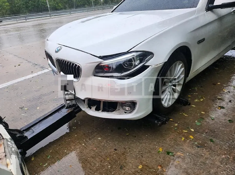 Photo 2 of 17: 2016 BMW 520d, VIN WBA5E5102GG205224 — Korean insurance auction