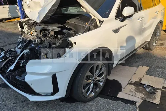 Photo 2 of 16: 2021 Kia Sorento, VIN KNARF81BHMA007411 — Korean insurance auction