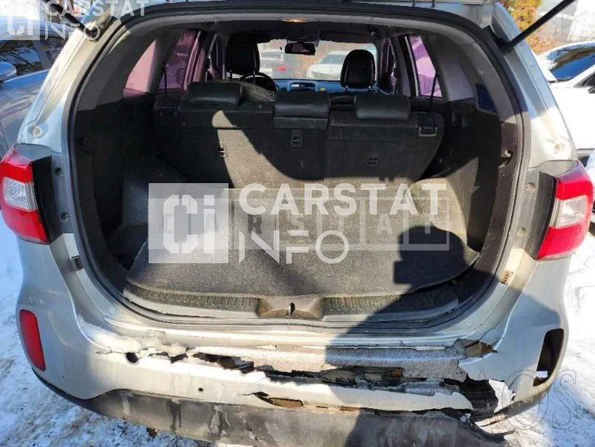 Photo 2 of 5: 2014 Kia Sorento R 2.0 — Korean insurance auction