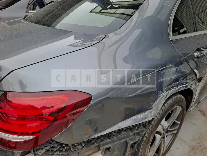 Photo 2 of 9: 2019 Mercedes-Benz E220d, VIN WDDZF0EB8KA508526 — Korean insurance auction