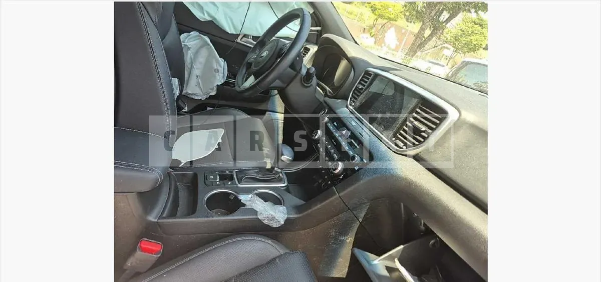 Photo 2 of 34: 2019 Kia Sportage Gasoline — Korean insurance auction