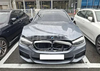 Photo 1 of 14: 2017 BMW 520d — Korean insurance auction