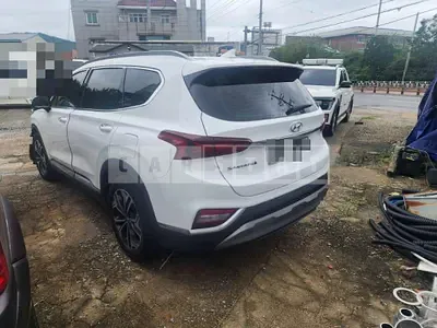 Photo 1 of 23: 2019 Hyundai Santa Fe TM — Korean insurance auction