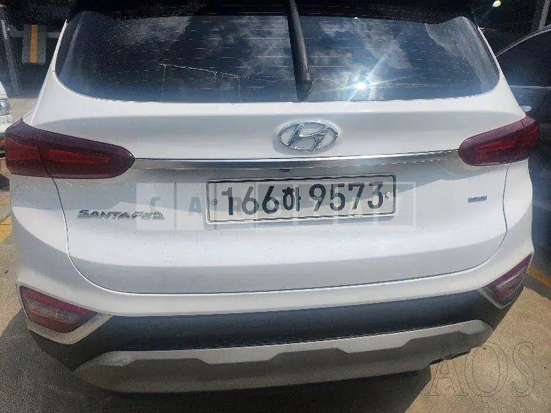 Photo 2 of 15: 2020 Hyundai Santa Fe, VIN KMHS281BDLU241685 — Korean insurance auction