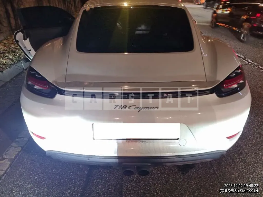 Photo 2 of 10: 2019 Porsche 718 Cayman, VIN WP0AA2981KS261375 — Korean insurance auction