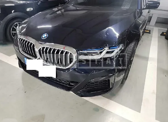 Photo 2 of 17: 2022 BMW 530e, VIN WBA51AG09NCK88974 — Korean insurance auction