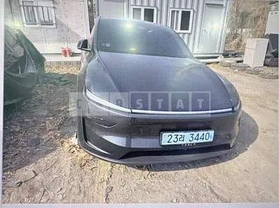 Photo 1 of 25: 2025 Tesla Model Y RWD, VIN LRWYGCFJ3SC174109 — Korean insurance auction
