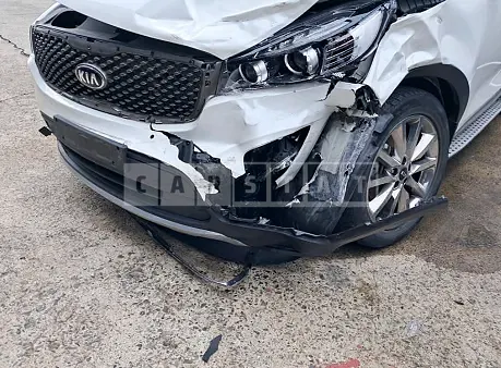 Photo 2 of 15: 2016 Kia Sorento, VIN KNAPH81ABGA239366 — Korean insurance auction